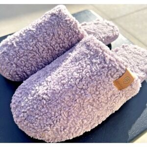 EverFoams Women's Fuzzy Slip-on Slippers Warm Cozy Soft Lightweight Memory Fo...